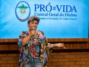 doacao-cgd-pv-marco-2022-sao-paulo-brasil-representante-grupo-apoio-individuo-autista-sao-jose-campos