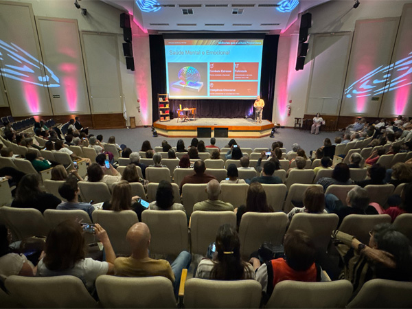 simposio-biblioteca-novembro-2025-foto01