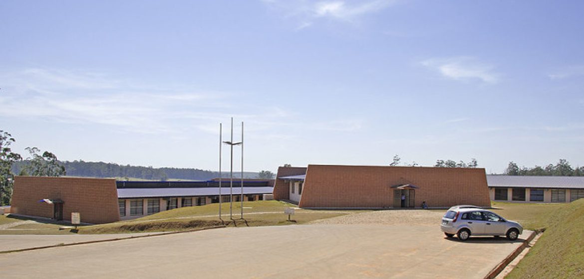 ESCOLA-TECNICA-ESTADUAL-Capao-Bonito-fachada